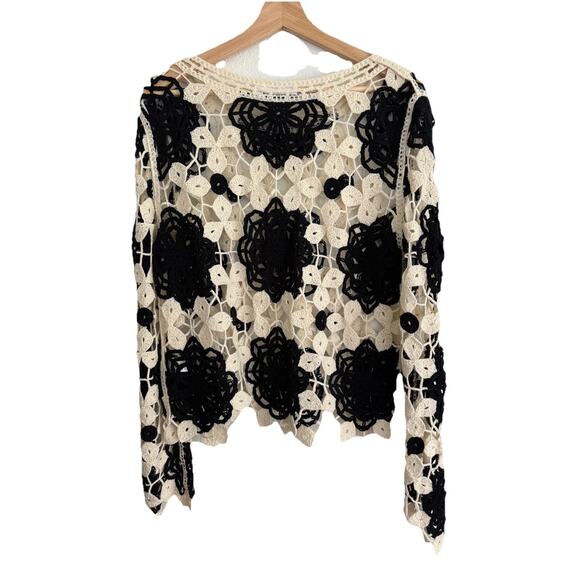 Black White Knit Crochet Size L Boho Cottage Overlay Dark Granny Whimsygoth - Picture 8 of 8